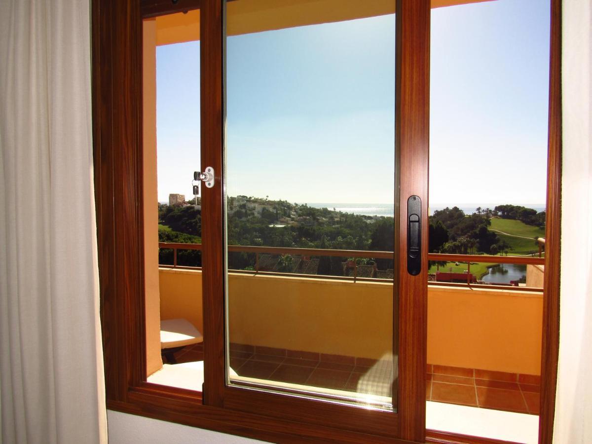 Penthouse Benalvistas Torregolf Seaview Apartman Benalmádena Kültér fotó