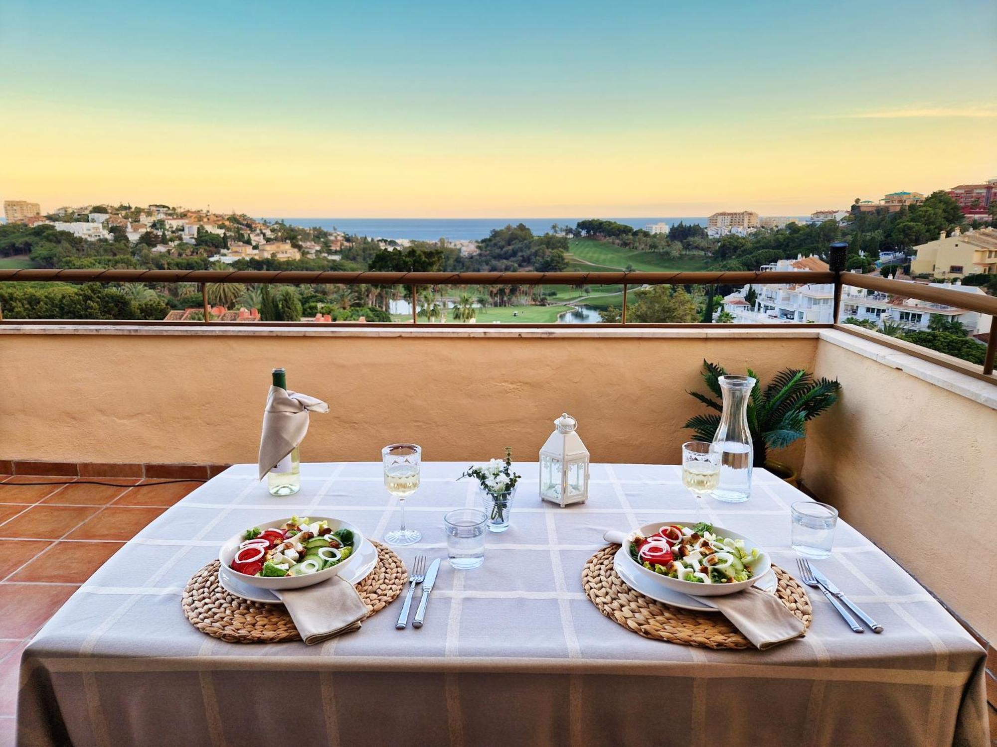 Penthouse Benalvistas Torregolf Seaview Apartman Benalmádena Kültér fotó
