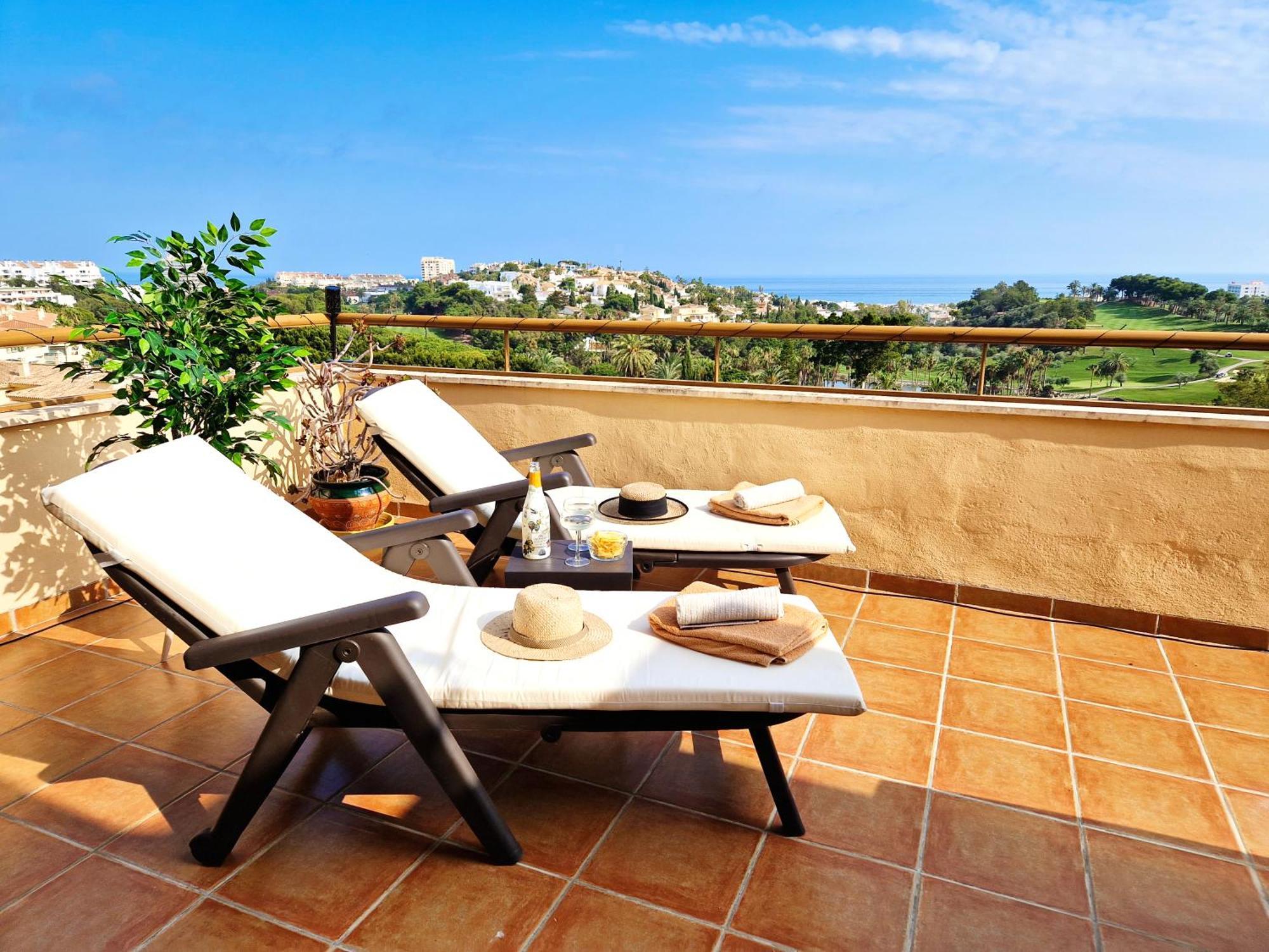 Penthouse Benalvistas Torregolf Seaview Apartman Benalmádena Kültér fotó